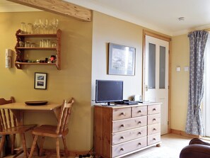 Open plan living/dining room/kitchen | Waterside Lodge, Port Appin