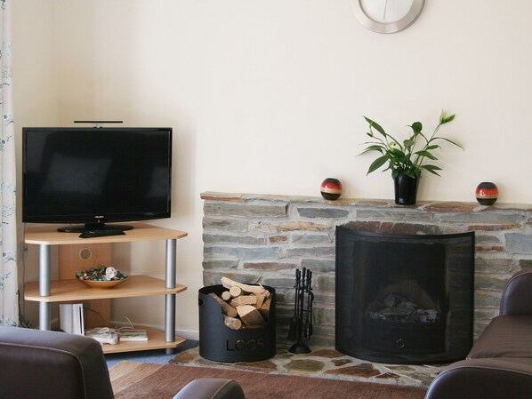 Open plan living/dining room/kitchen | Jubilee Cottage, Leworthy, nr. Holsworthy