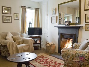 Inviting living room | Bryn Tirion, Trefor, Anglesey