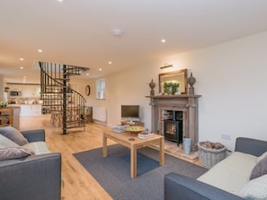 Open plan living/dining room/kitchen | Hall Cottage, Oxnead, nr. Aylsham
