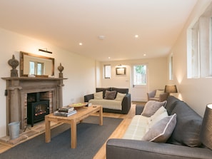 Open plan living/dining room/kitchen | Hall Cottage, Oxnead, nr. Aylsham