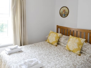 Relaxing double bedroom | Youngers Cottage, Warkworth