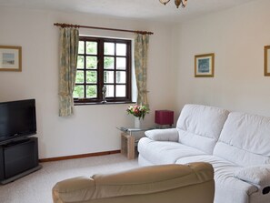 Warm and welcoming living area | The Berry - Cobblestones, Marldon, near Paignton