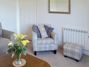 iving room | Polmeor, Polzeath