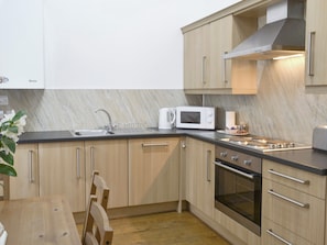 Fully-equipped kitchen with dining area | The Bridles - Ash Farm Barns, North Willingham, near Market Rasen