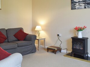 Living room | 7 Elm Court - Greta Grove Apartments, Keswick
