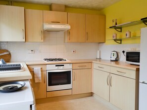 Kitchen area | Marina View, East Cowes