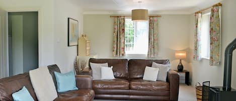 Living room | Barrowswood & Strawberry Lodge - Barrowswood, Cheddar