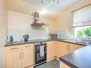 Kitchen | Lock View - The Old Lock House Apartments, Fort Augustus