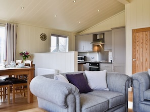 Open plan living/dining room/kitchen | Loch Ness Cottages - Bramble Lodge, Fort Augustus