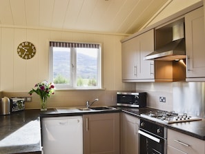 Kitchen | Loch Ness Cottages - Bramble Lodge, Fort Augustus