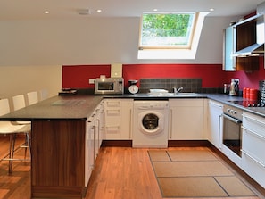 Open plan living/dining room/kitchen | Inzievar - Lime Tree Cottage, Oakley, nr. Dunfermline