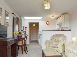 Well presented open plan living space | The Annexe, Apse Heath, near Shanklin