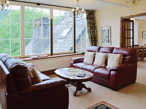 Living room/dining room | Smithy Cottage, Betws-y-Coed