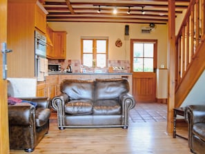 Open plan living/dining room/kitchen | Cefn Colwyn Barn, Trefeglwys, nr. Caersws