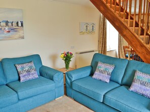 Living room | Cannalidgey Cottages - Meadow Cottage, St Issey, nr. Padstow