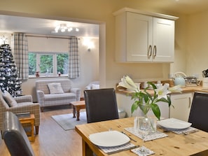 Open plan dining area & kitchen | The Old Coach House, Ulrome near Bridlington