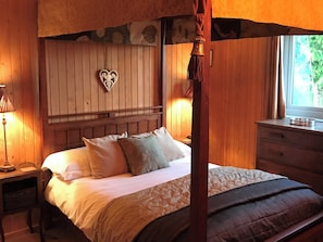 Four Poster bedroom | Wattles - Lawpit Lodges, Uplowman, near Tiverton