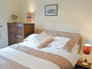 Cosy double bedroom | The Coracle, Seahouses