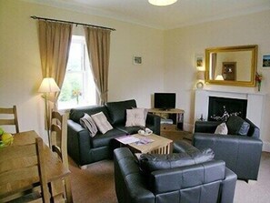 The Old Lock House Apartments - Lock Side, Fort Augustus