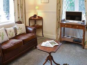 Delightful living room | Duffs Lodge - Beaufort Cottages, Kiltarlity, near Beauly