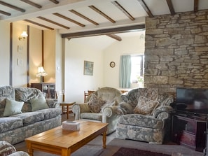 Characterful living and dining room | Grove Sprightly Barn, Craven Arms