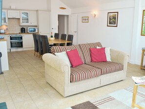 Open plan living/dining room/kitchen | Spout Crag Boathouse, Windermere