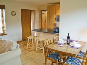 Open plan living/dining room/kitchen | Bearsted Barns - Church View, Bearsted, nr. Maidstone