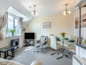 Living area | Rainbow&rsquo;s End, Bowness-on-Windermere