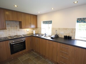 Somer Leyton Cottage kitchen | Somer Leyton Cottage, Hogsthorpe, nr. Chapel St Leonards