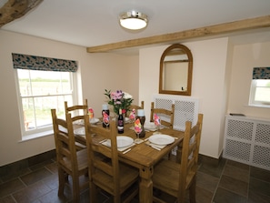 Somer Leyton Cottage dining room | Somer Leyton Cottage, Hogsthorpe, nr. Chapel St Leonards