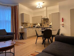 Open plan living space | Chaucer Apt 6 - Derwentwater - Chaucer House Apartments, Keswick