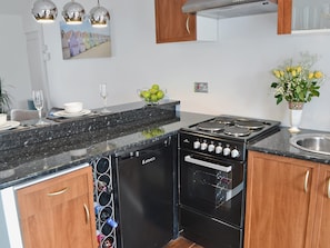 Open plan living/dining room/kitchen | Bryn Meurig, Abererch near Pwllheli
