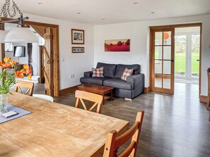 Kitchen dining area | Sgubor Wennol Ty Du, Llannor, near Pwllheli