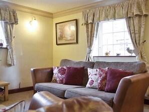 Living room/dining room | Mill Pond Cottage, Cromford