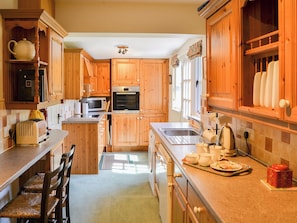 Well-appointed kitchen | The Studio, Hickling