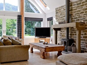 Open plan living/dining room/kitchen | Oak Lodge, St Fillans, nr. Crieff