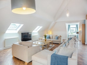 Open plan living space | The Penthouse, Morfa Nefyn