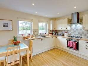 Open plan living/dining room/kitchen | Osprey Hideways - Barn Owl Cottage, Stirling