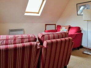 Lovely living area | Terracotta, Bourton-on-the-Water