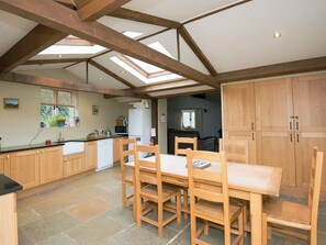 Spacious, open kitchen dining room | The Old Forge, Kingston, near Corfe Castle