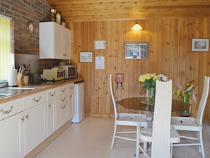 Open plan living/dining room/kitchen | Valley View Annexe, North Poulner, nr. Ringwood