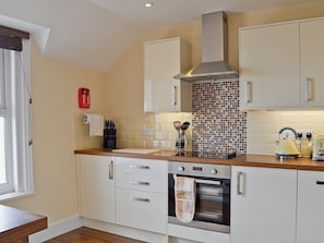 Kitchen | Reef Apartments - Nemo, Sandown