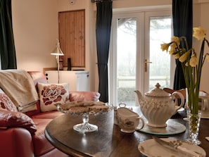 Open plan living/dining room/kitchen | Ty Newydd Cottage, Salem, nr. Llandeilo