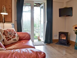 Open plan living/dining room/kitchen | Ty Newydd Cottage, Salem, nr. Llandeilo
