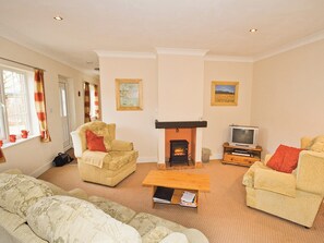 Curlew Cottage sitting room | Curlew Cottage, Leverton