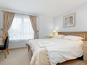 Double bedroom | Beachlands, Gogledd