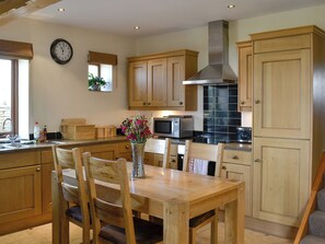 Well equipped kitchen/ dining area | Hutter Hill Barn West, Silsden near Skipton