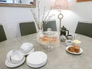 Dining room | Anneth Lowen - Rescorla Farm Cottages, Mevagissey, near St. Austell