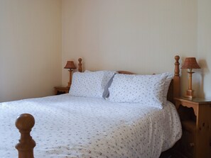Comfortable double bedroom | Valentine Cottage, Keswick